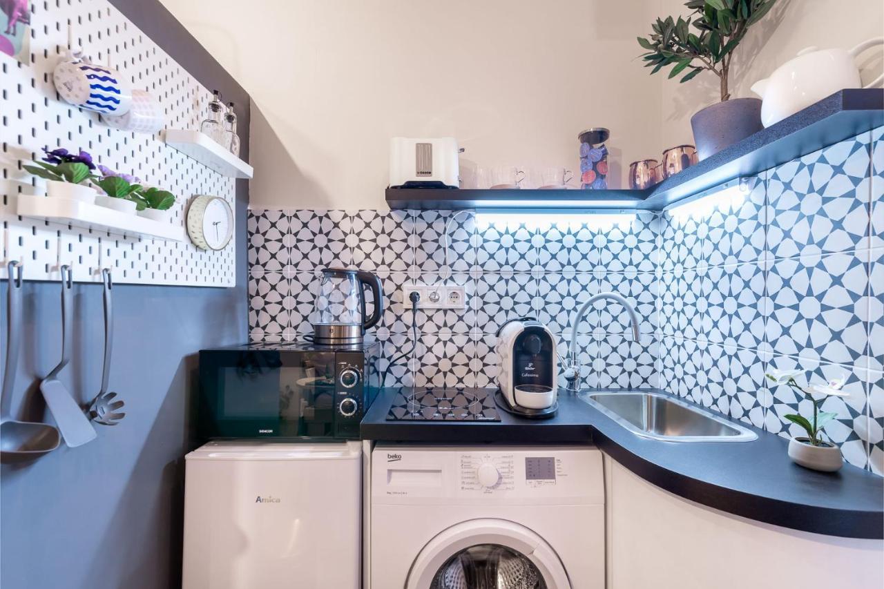 Economy Downtown Design Apartments - Free Parking - Balcony - Super Puplic Transport - Ac Budapest Exterior foto