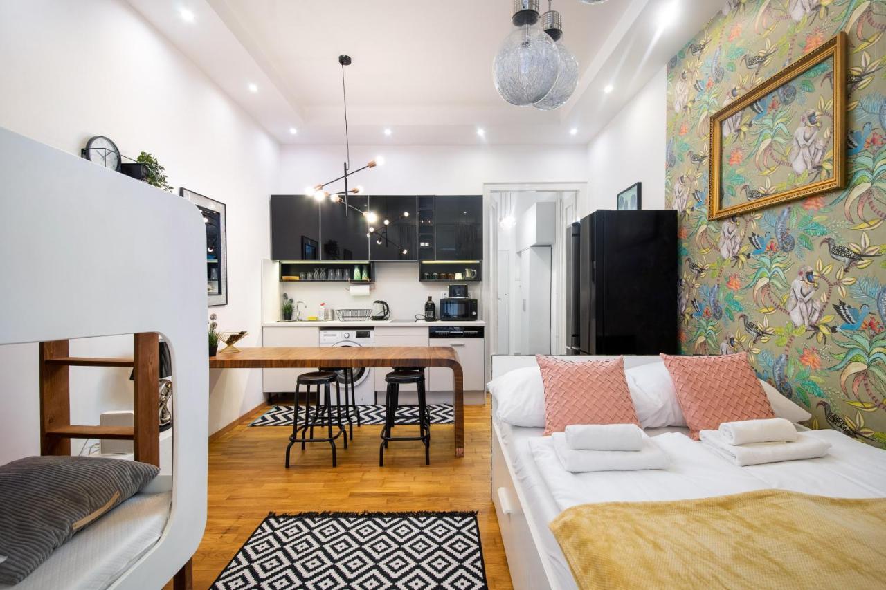 Economy Downtown Design Apartments - Free Parking - Balcony - Super Puplic Transport - Ac Budapest Exterior foto